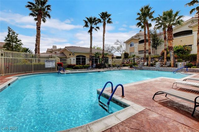 1401 Red Crest Lane 201, Las Vegas, NV 89144
