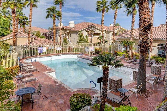 1401 Red Crest Lane 201, Las Vegas, NV 89144