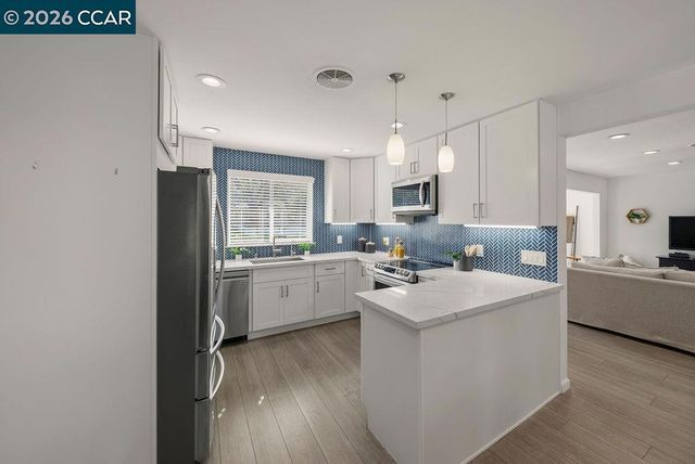 1531 1531 Garcez Dr, Concord, CA 94521