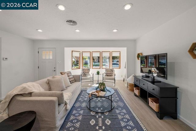 1531 1531 Garcez Dr, Concord, CA 94521