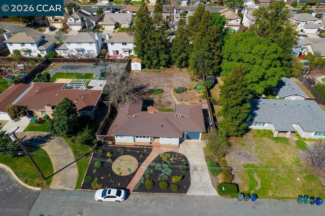 1531 1531 Garcez Dr, Concord, CA 94521