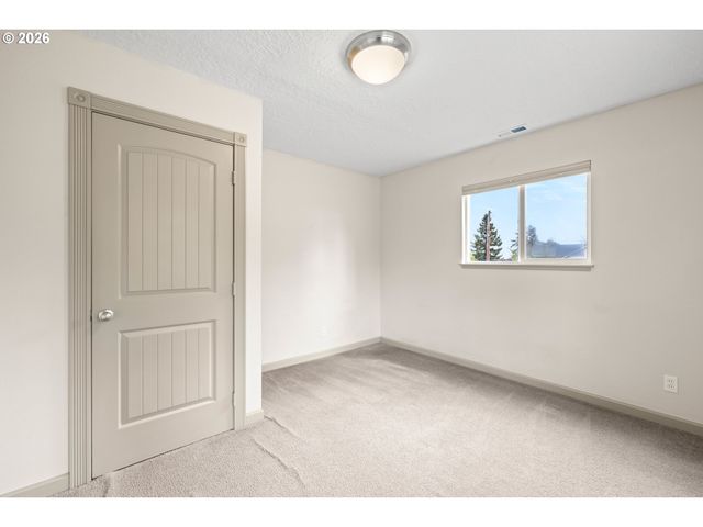 1015 GALES CREEK Rd, Forest Grove, OR 97116