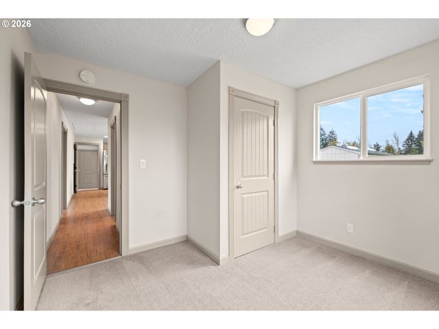 1015 GALES CREEK Rd, Forest Grove, OR 97116