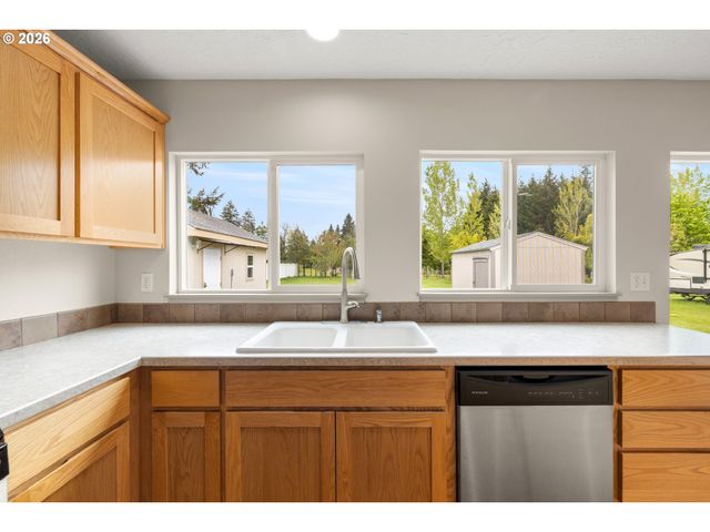1015 GALES CREEK Rd, Forest Grove, OR 97116