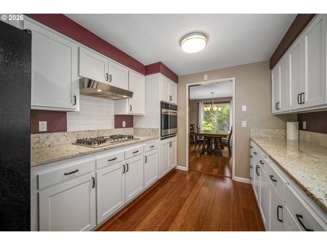 1639 NUT TREE Dr, Salem, OR 97304
