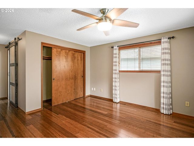 1639 NUT TREE Dr, Salem, OR 97304