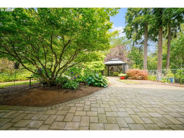 1639 NUT TREE Dr, Salem, OR 97304
