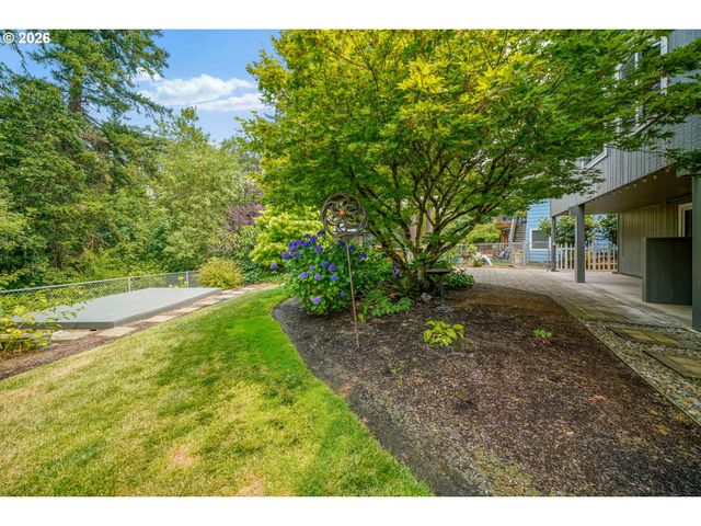 1639 NUT TREE Dr, Salem, OR 97304