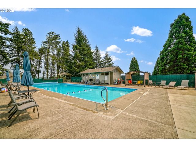 1639 NUT TREE Dr, Salem, OR 97304
