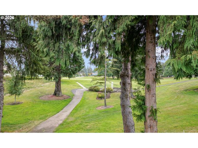 1639 NUT TREE Dr, Salem, OR 97304