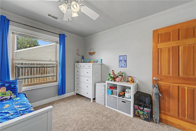 1451 Greenleaf Drive, Fayetteville, AR 72704