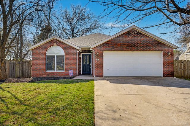 1451 Greenleaf Drive, Fayetteville, AR 72704