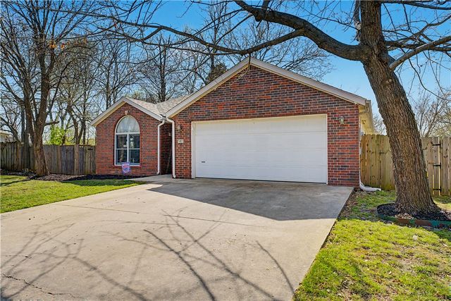 1451 Greenleaf Drive, Fayetteville, AR 72704