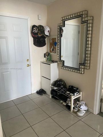 18900 NE 14th Ave D-205, Miami, FL 33179