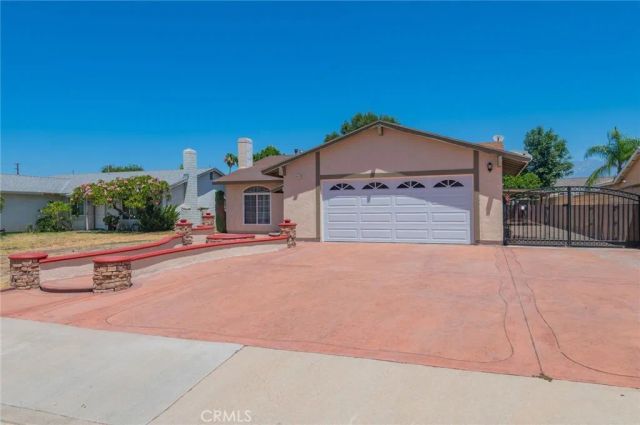 545 E Spruce Street, Ontario, CA 91761
