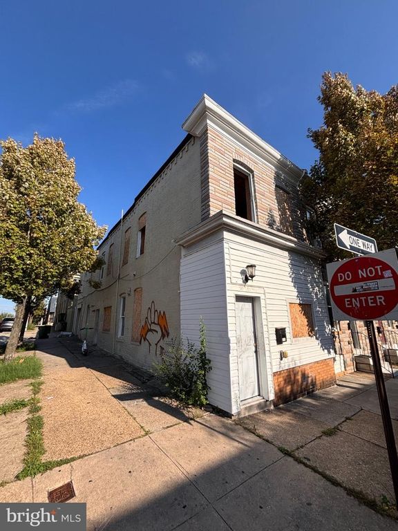165 N CURLEY ST, Baltimore, MD 21224