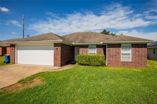 800 Sandrock Road, Bentonville, AR 72712
