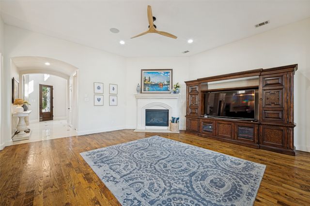8612 Wakefield Drive, Mckinney, TX 75070