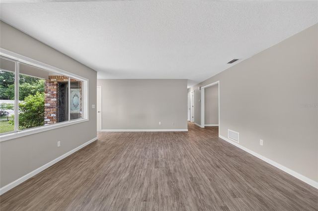 2421 NE 57TH PLACE, Ocala, FL 34479