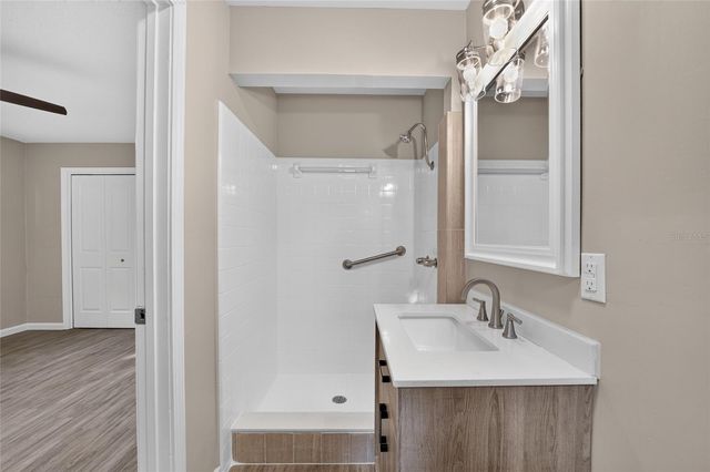 2421 NE 57TH PLACE, Ocala, FL 34479