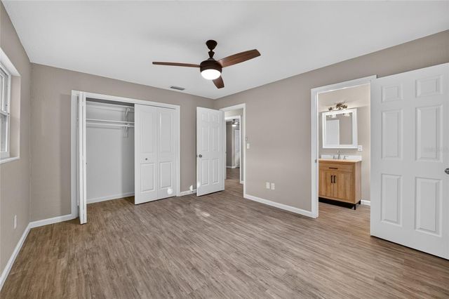 2421 NE 57TH PLACE, Ocala, FL 34479