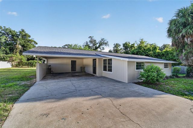 2421 NE 57TH PLACE, Ocala, FL 34479