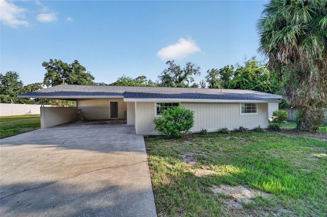 2421 NE 57TH PLACE, Ocala, FL 34479