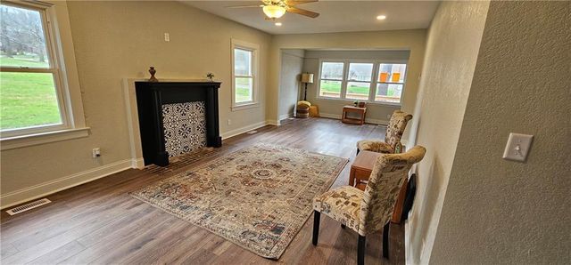 1600 Country Club Drive, Pleasant Hill, MO 64080