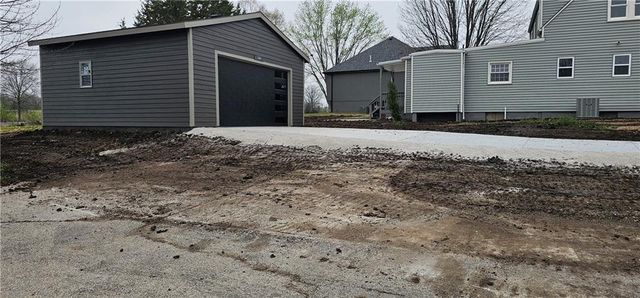 1600 Country Club Drive, Pleasant Hill, MO 64080