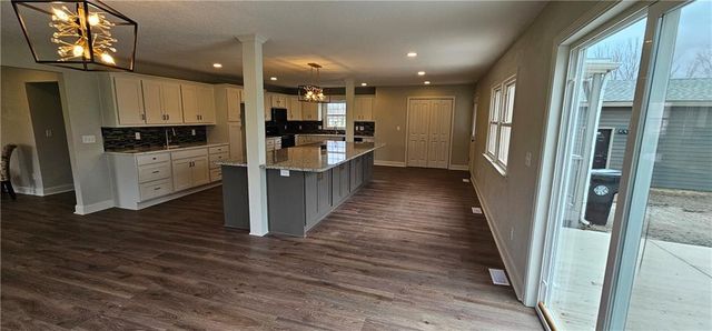 1600 Country Club Drive, Pleasant Hill, MO 64080