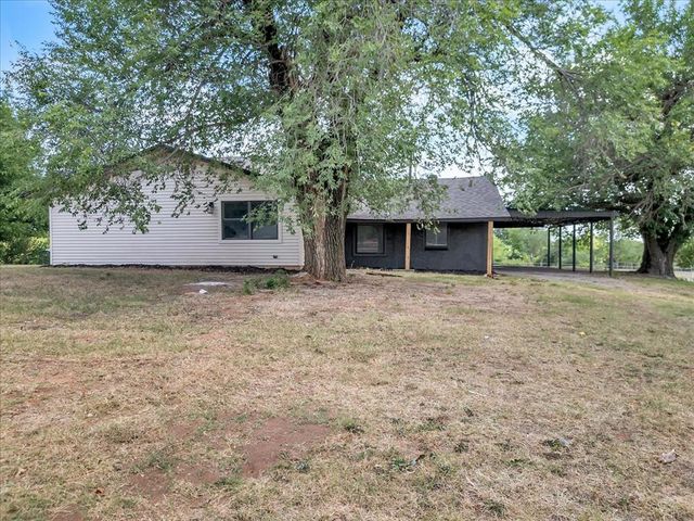 7400 Lakewood Drive, Mustang, OK 73064