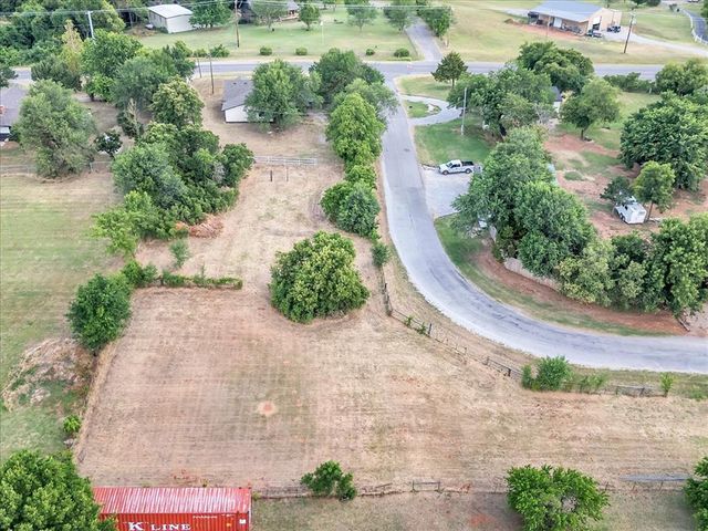 7400 Lakewood Drive, Mustang, OK 73064