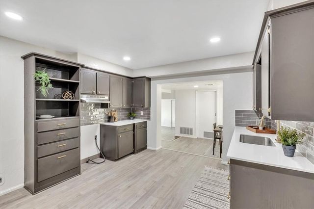 7400 Lakewood Drive, Mustang, OK 73064