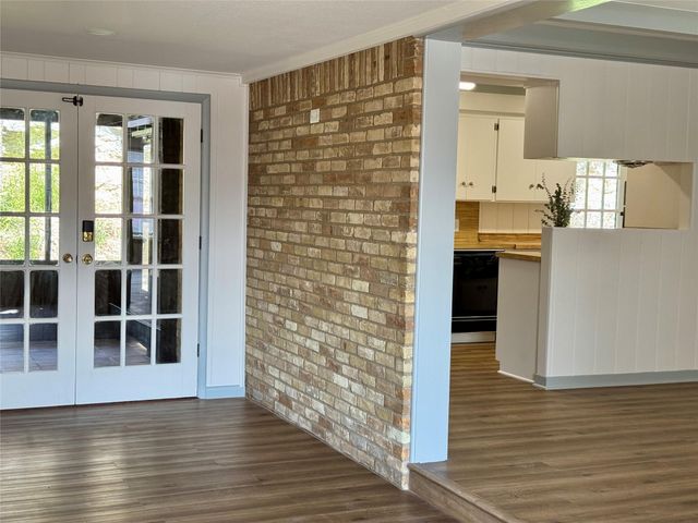 5811 Highland Hills DR, Austin, TX 78731
