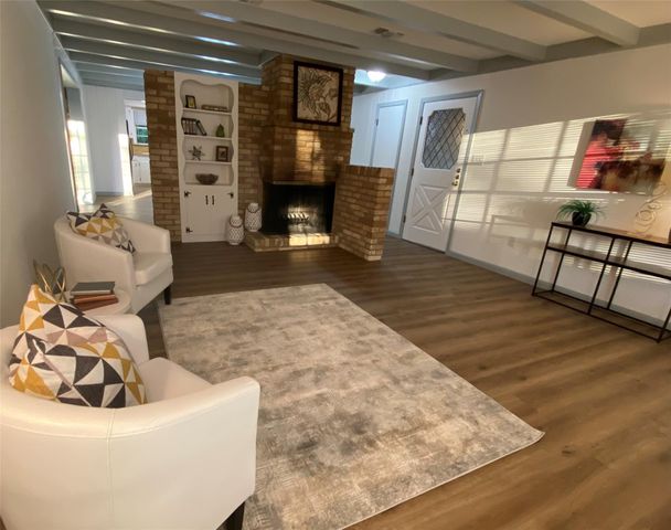 5811 Highland Hills DR, Austin, TX 78731