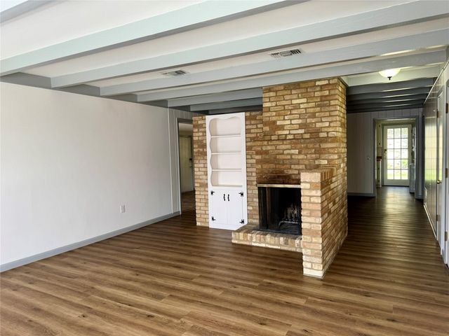 5811 Highland Hills DR, Austin, TX 78731