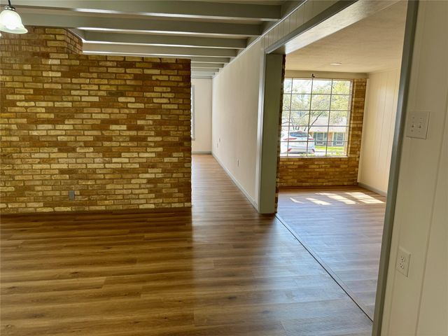 5811 Highland Hills DR, Austin, TX 78731