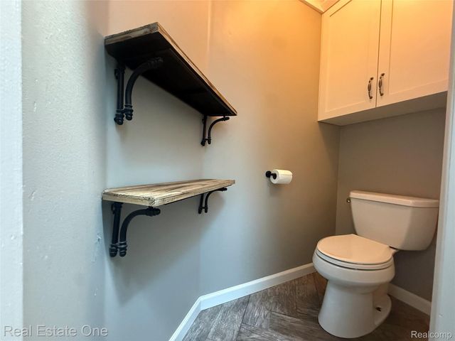 3068 Bridlewood Drive, Oakland Charter Township, MI 48306