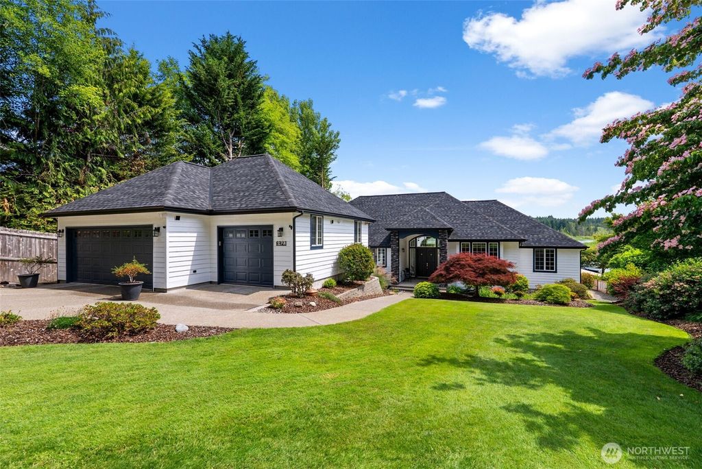 8423 Dormar Drive SE, Port Orchard, WA 98367