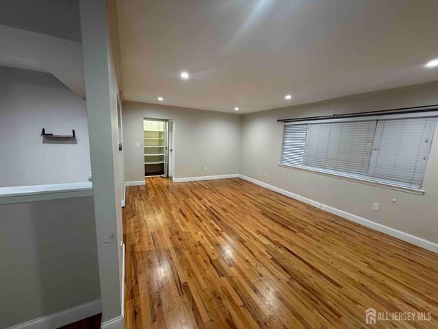 44 Judson Street 12B, Edison, NJ 08837