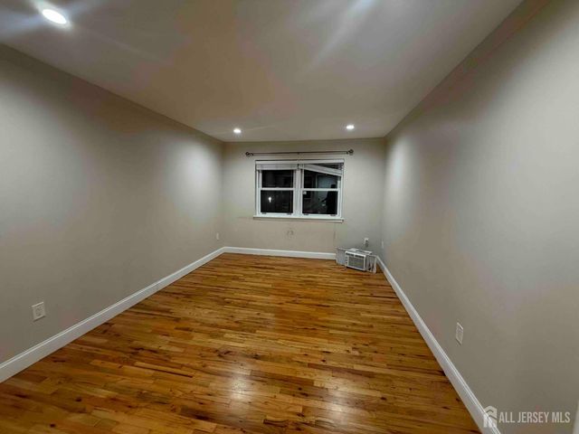 44 Judson Street 12B, Edison, NJ 08837