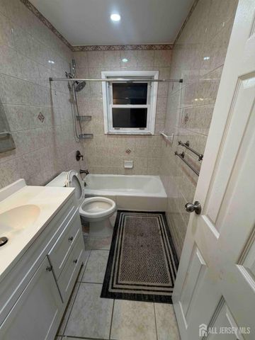 44 Judson Street 12B, Edison, NJ 08837