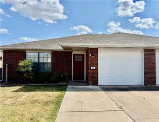 2 Holly Drive B, Bentonville, AR 72712