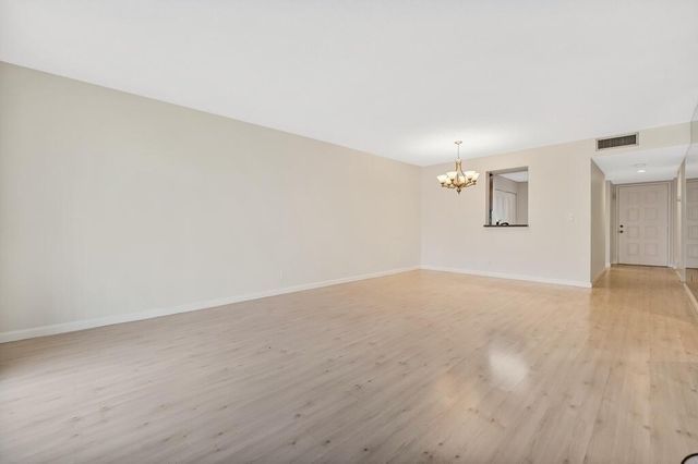 7286 Huntington Lane 405, Delray Beach, FL 33446