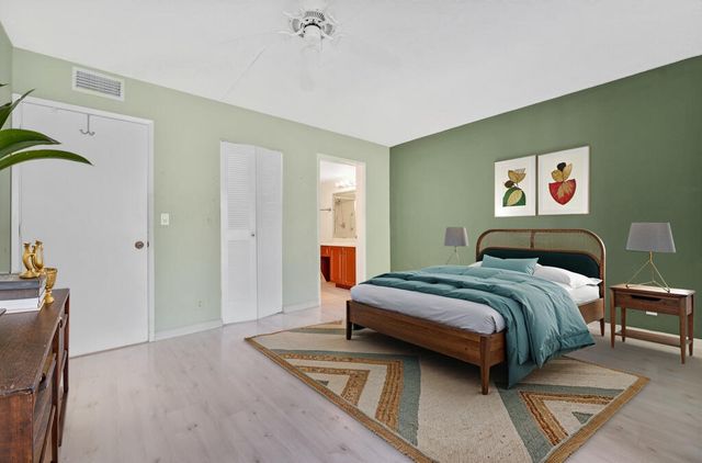 7286 Huntington Lane 405, Delray Beach, FL 33446