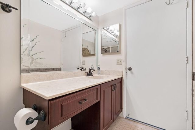 7286 Huntington Lane 405, Delray Beach, FL 33446