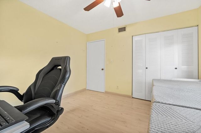 7286 Huntington Lane 405, Delray Beach, FL 33446