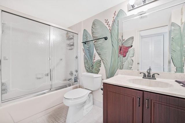 7286 Huntington Lane 405, Delray Beach, FL 33446