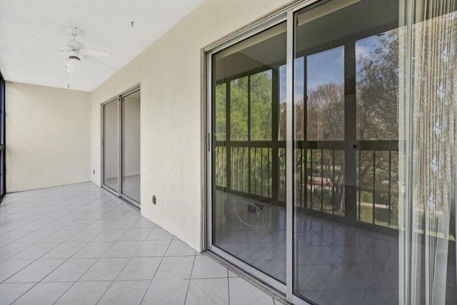 7286 Huntington Lane 405, Delray Beach, FL 33446