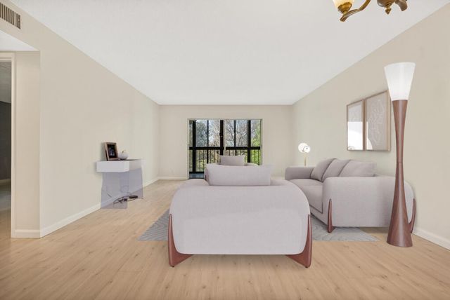 7286 Huntington Lane 405, Delray Beach, FL 33446